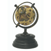 Mappemonde ancienne avec loupe