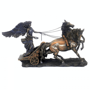 Sculpture - Niché la déesse ailée sur son chariot