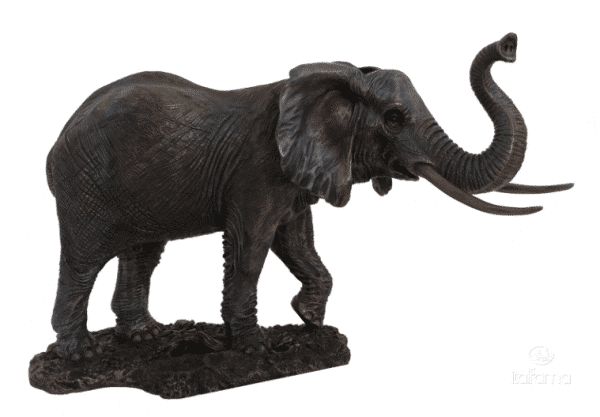Figurine d'un éléphant barrissant