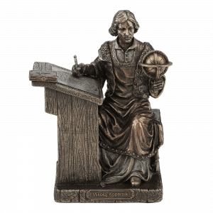 Figurine - Le savant Nicolas Copernic en pleine étude de la Terre